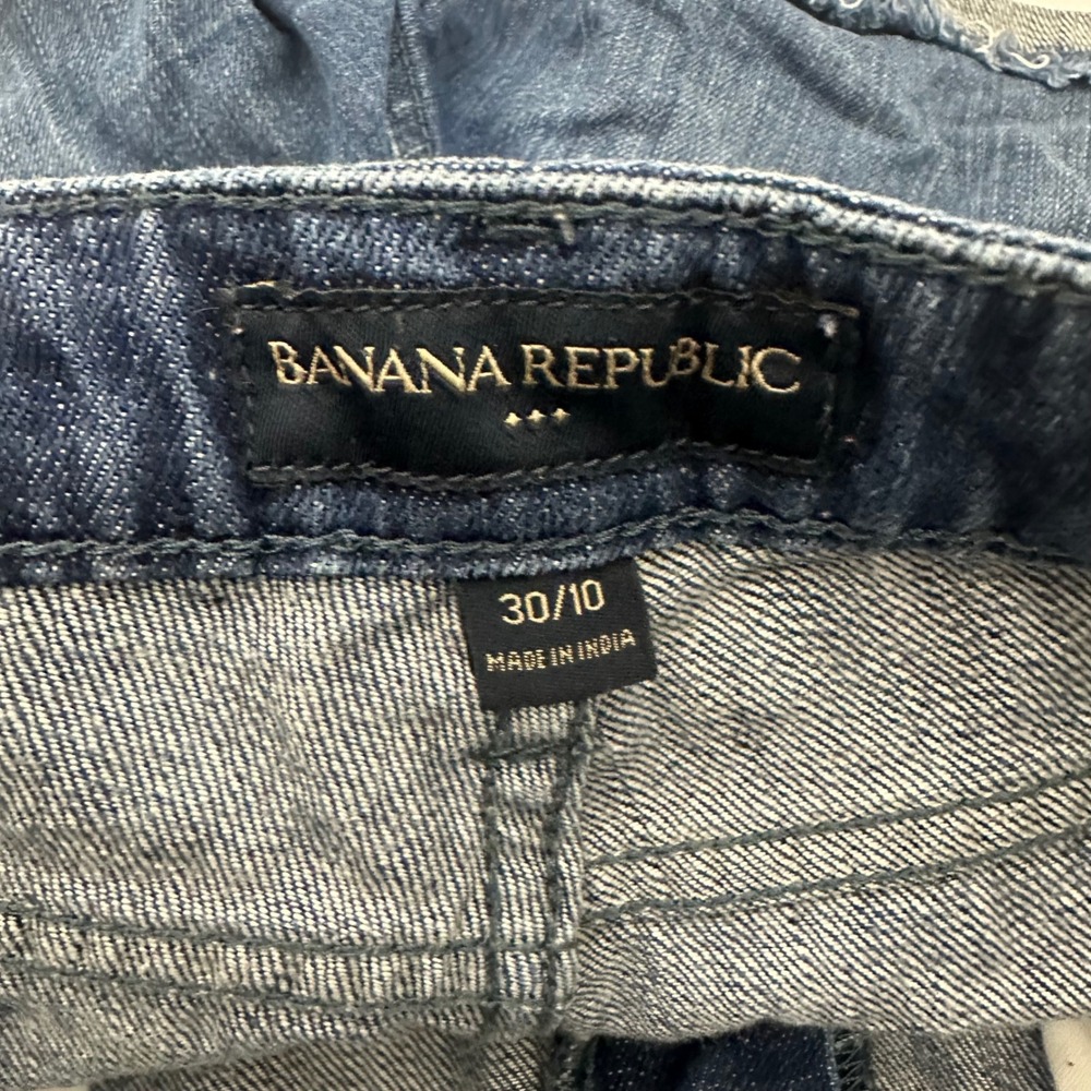 Banana Republic Womens Denim Shorts Size 30/10 Medium Wash Cuffed Blue Jean - Picture 3 of 3